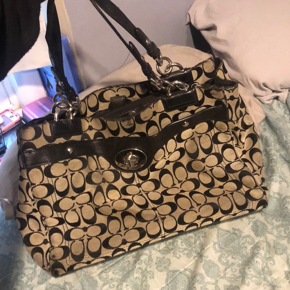 Coach purse - Picture 3 of 3